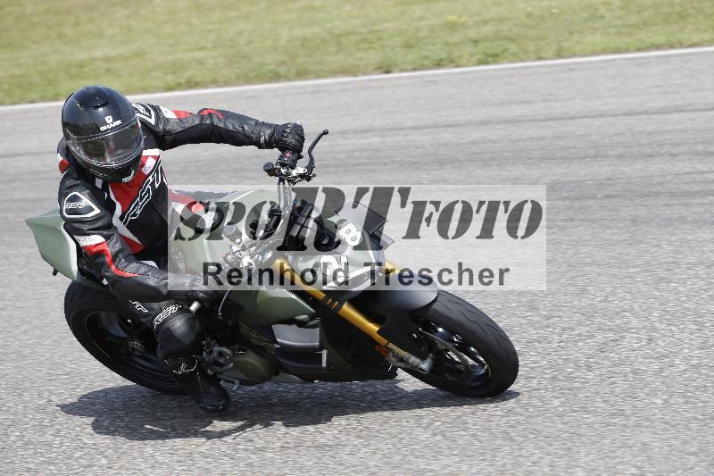 /27 12.06.2025 Ducati Schweiz Trackday Warmup  ADR/gruen-vert/28